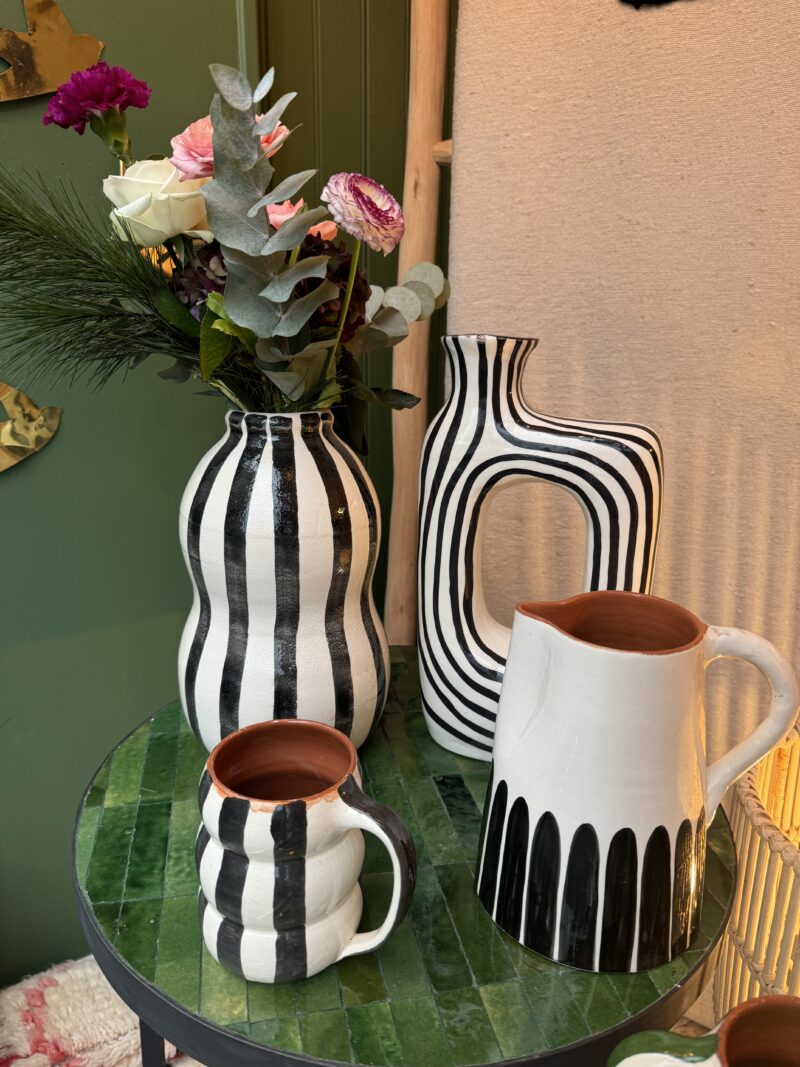 CARAFE RAYEE NOIR ET BLANC