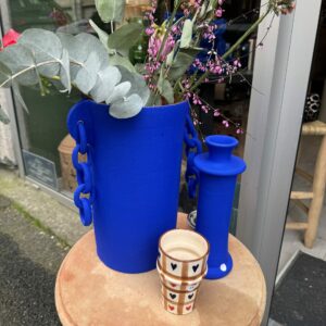 VASE BLEU MAJORELLE